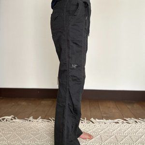 Arc'teryx Size 8 Gray Pants
